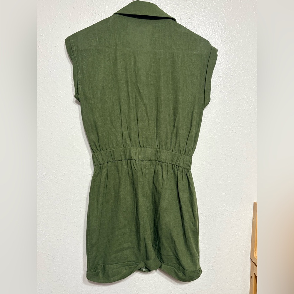 Express Olive Green Romper Shorts Size X-Small - Picture 2 of 3